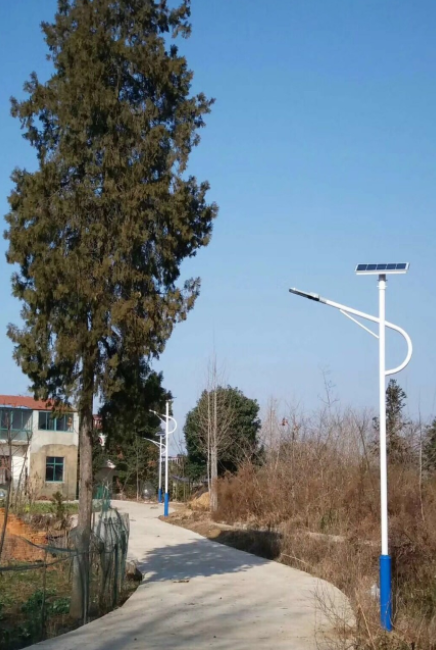 太阳能路灯价格 通红享新农村太阳能路灯 安装简便